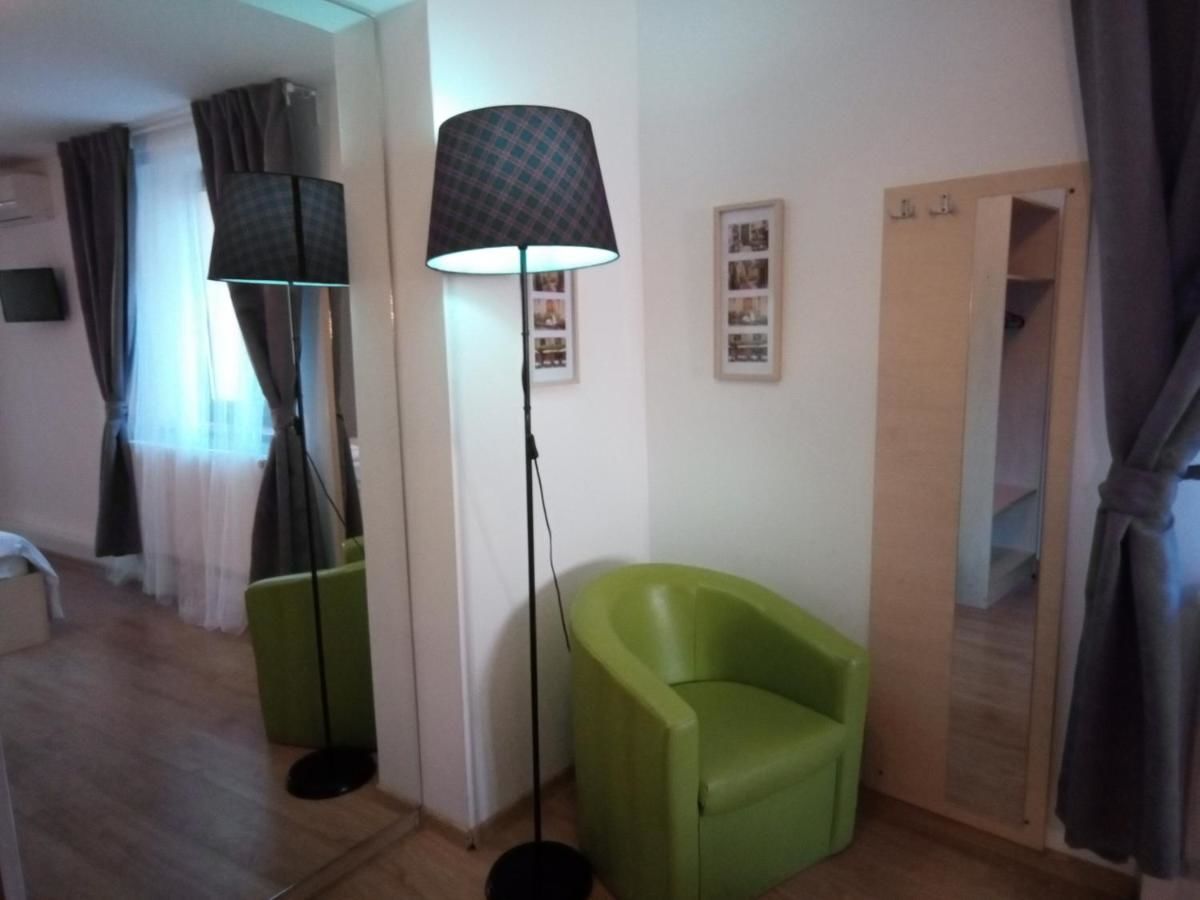 Гостевой дом Central Guesthouse Бухарест-32