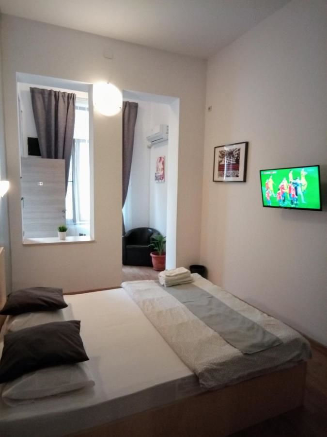 Гостевой дом Central Guesthouse Бухарест-33