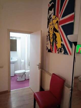 Гостевой дом Central Guesthouse Бухарест Улучшенный двухместный номер с 1 кроватью-66